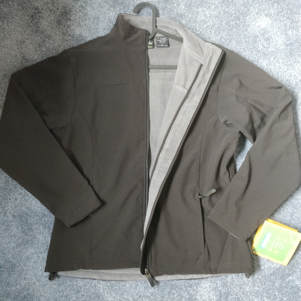 NWT POLAR FLEECE WATERPROOF JACKET BOYS SIZE LARGE